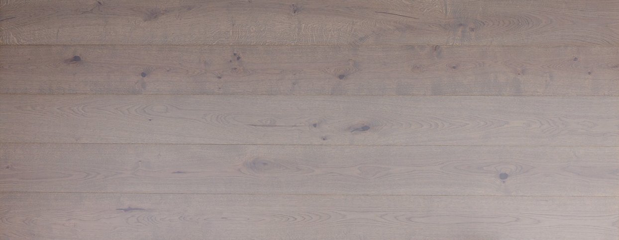 Lucia Supreme flat flooring sample